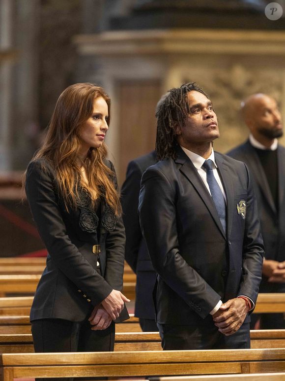 Christian Karembeu et sa femme Jackie Chamoun ont été reçus par le pape François dans la matinée après avoir assisté à une messe au sein de la basilique Saint-Pierre.

© Pierre Perusseau / Bestimage