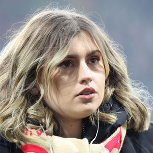 Marine a changé de vie depuis sa victoire à la "Star Academy".

Marine (Star Academy ) chante "Les Corons" en hommage à Pierre Bachelet, pour le vingtième  anniversaire de sa mort, lors du match de Ligue un McDonald's "Lens - Strasbourg" au stade Bollaert-Delelis.
