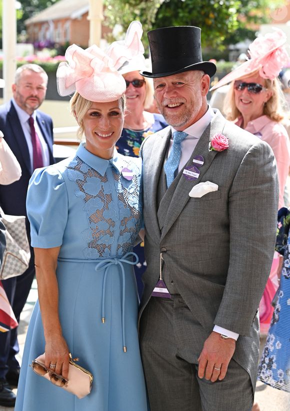 Il improvise une séance karaoké sur une des chansons du film.

Zara Tindall et Mike Tindall assistent à la première journée du Royal Ascot 2025, à l'hippodrome d'Ascot, Ascot, Royaume-Uni, le 17 juin 2025. Photo par Doug Peters/EMPICS/ABACAPRESS.COM