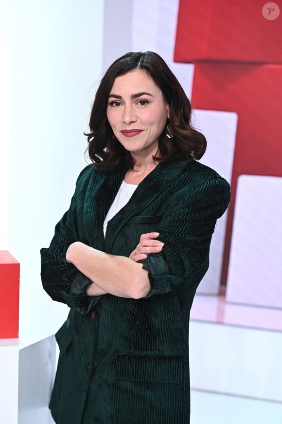 Exclusif - Olivia Ruiz - Enregistrement de l'émission "Vivement Dimanche" au Studio Gabriel à Paris, présentée par M.Drucker et diffusée le 3 mars sur France 3
Crédit : Guillaume Gaffiot / Bestimage