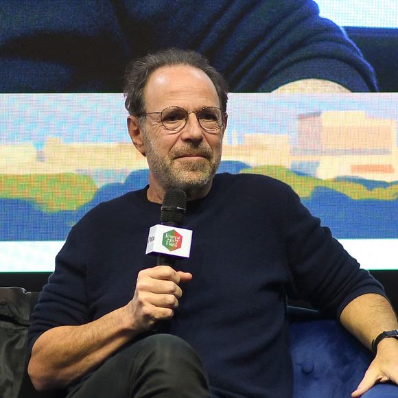 Cette année, pour la première fois depuis 20 ans, Marc Levy n’apparaît pas dans les 10 auteurs les plus populaires

Marc Levy au Festival du Livre de Paris 2023 au Grand Palais Éphémère le 23 avril 2023.

© Lionel Urman / Panoramic / Bestimage