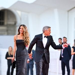 George Clooney et sa femme Amal à la cérémonie d'ouverture et la projection du film "Ink" lors de la 83ème édition du festival international du film de Venise, la Mostra le 2 septembre 2026. © Pierre Perusseau / Bestimage