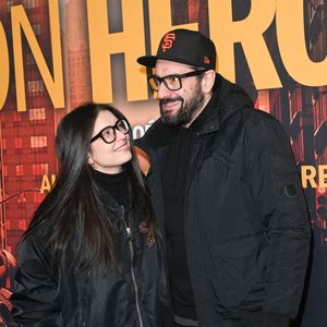 Elle a invité le public a écouter sa musique
Lucie Bernardoni et son mari Patrice Maktav -  Avant-première du film "Mon héroïne" au cinéma UGC Normandie à Paris le 12 décembre 2022. © Coadic Guirec/Bestimage