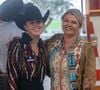 En effet, Corinna Schumacher possède un ranch en Suisse où Gina Schumacher vient de remporter le championnat du monde d'une discipline peu connue : le reining...

Gina Schumacher et Corinna Schumacher lors du championnat du monde de reining Turnier SVAG CS Classic au CS Ranch à Givrins, en Suisse, le 13 juillet 2019. Photo babiradpicture/Famous/Newscom/Abaca