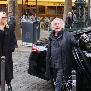 Exclusif - Didier Barbelivien et sa compagne Laure Bernardini - Obsèques de Michel Michel, propriétaire du Banana Café, en l’Église Saint Jean de Montmartre à Paris, le 16 octobre 2025. 

© Denis Guignebourg / Bestimage