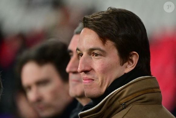 Alexandre Arnault - Célébrités dans les tribunes du match de Ligue 1 McDonald's entre le PSG (Paris Saint-Germain) et le Paris FC (2-1) au Parc des Princes à Paris le 4 janvier 2026. © Christian Liewig/Bestimage