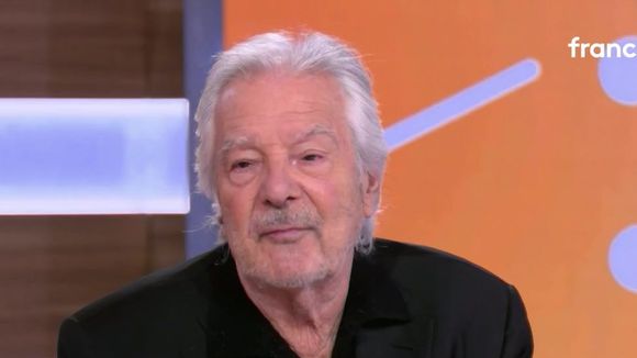 "Quand j’ai eu mon petit pépin de santé" : Pierre Arditi revient sur cet épisode au théâtre en pleine représentation face à Muriel Robin