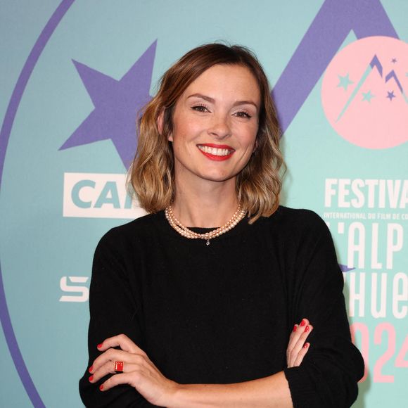 Isabelle Ithurburu - Arrivées à la cérémonie d'ouverture du 27ème Festival International du Film de Comédie de l'Alpe d'Huez le 15 janvier 2024. © Dominique Jacovides/Bestimage