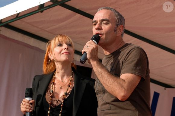 Rose Laurens meurt à 65 ans le 30 avril 2018 - Rose Laurens et Jean Pierre Mader se produisent à Conty, en France, le 30 avril 2018. Photo by Potins/APS-Media/ABACAPRESS.COM