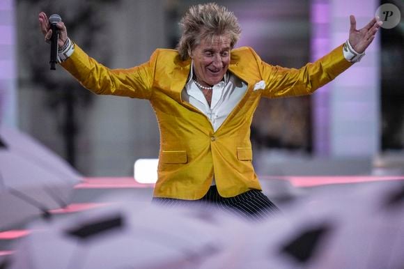 Rod Stewart lors d'un concert devant le palais de Buckingham à Londres, à l'occasion du jubilé de platine de la reine d'Angleterre le 4 juin 2022 / Mirrorpix / Bestimage