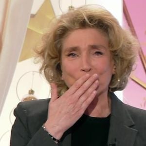 "Téléshopping", c'est terminé !

Marie-Ange Nardi et Alexandre Devoise sur le plateau de "Téléshopping" pour le dernier numéro