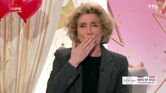 "Téléshopping", c'est terminé !

Marie-Ange Nardi et Alexandre Devoise sur le plateau de "Téléshopping" pour le dernier numéro