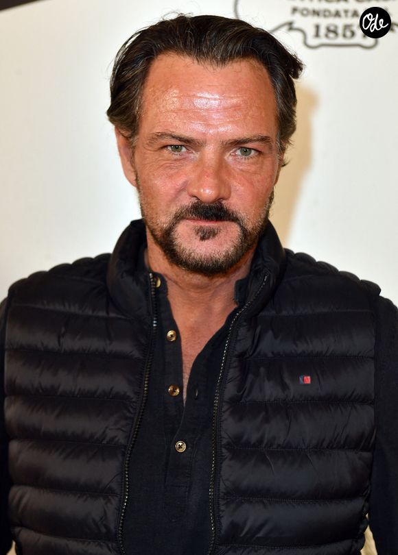 Et de confier : "C'est la prunelle de mes yeux."
Jérôme Kerviel - Présentation du court métrage "Tornando A Casa" pour le lancement du nouveau Borsalino à l'ambassade d'Italie à Paris le 21 mars 2023. © Veeren/Bestimage
