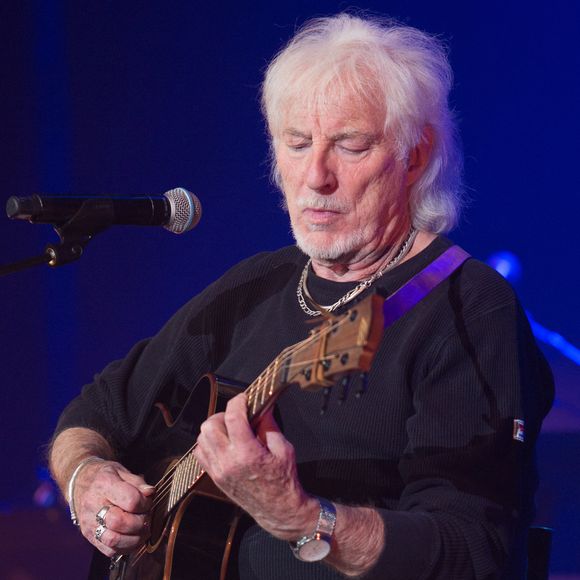 Dans cet entretien du dimanche 30 novembre 2025, le célèbre chanteur évoque le temps qui passe.

Hugues Aufray lors du concert des Coccinelles au Casino de Paris au profit de l'A.N.R, Association Neurofibromatoses et Recklinghausen a Paris, France le 04 Novembre 2018. Photo by Nasser Berzane/ABACAPRESS.COM