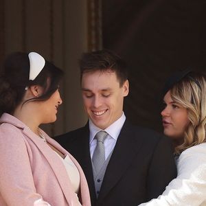 Louis Ducruet et sa femme Marie Chevallier, Camille Gottlieb - La famille princière au balcon du palais lors de la Fête Nationale de la principauté de Monaco le 19 novembre 2022.

© Dominique Jacovides / Bruno Bebert / Bestimage