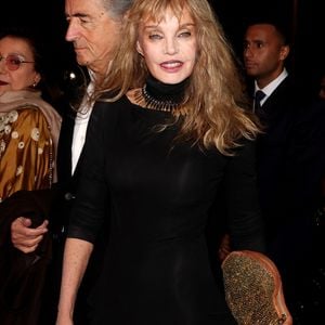 Arielle Dombasle et Bernard-Henri Lévy (BHL) - Dîner d'Etat offert par sa Majesté le roi Mohammed VI du Maroc en l'honneur du Président de la République Emmanuel Macron et de la première dame Brigitte Macron au Palais Royal de Rabat au Maroc le 29 Octobre 2024. © Dominique Jacovides/Bestimage