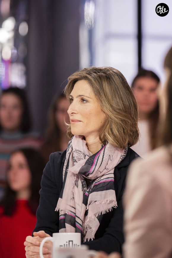 "Pour enrichir le vocabulaire et affiner la pensée, il faut de la stimulation.”

Exclusif - Julia de Funes - Enregistrement de l'émission "Clique" présentée par M. Achour sur Canal Plus à Issy-les-Moulineaux le 28 janvier 2020. © Jack Tribeca/Bestimage