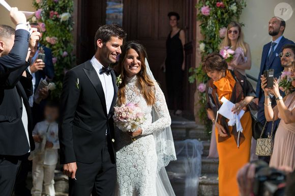 Exclusif - Arrivées et sorties du mariage religieux de Karine Ferri et Yoann Gourcuff à l'église de La Motte, France.