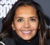 "Quand je vois la réaction des candidats (...) lorsqu'ils débarquent dans la capitale (...), qu'ils râlent, s'exclament ''Oh là là, c'est horrible !'', je comprends leurs réactions, poursuit-elle. Mais moi, je suis venue à Paris parce que je voulais la ville avec un grand V."
Karine Le Marchand à la première de la série "Escort Boys" au cinéma UGC Ciné Cité Les Halles à Paris le 18 décembre 2023. © Cyril Moreau / Bestimage