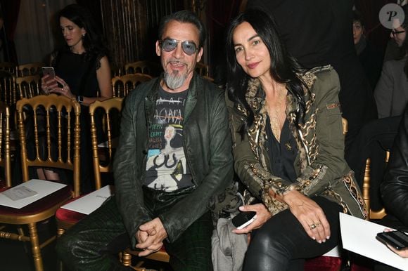 Dans ce changement de vie, il peut compter sur le soutien de sa femme Azucena Camano.

Florent Pagny et son épouse Azucena Camano assistent au défilé Rani Zakhem Haute Couture Printemps Été 2018 dans le cadre de la Fashion Week de Paris le 22 janvier 2018 à Paris, France. 

Photo par Laurent Zabulon/ABACAPRESS.COM