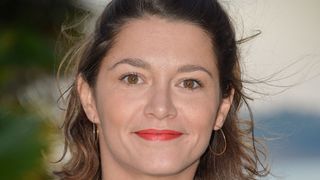 Emma de Caunes : Sa fille Nina, qu'elle a eue avec un célèbre chanteur, a aussi pris la voie artistique dans un domaine différent
