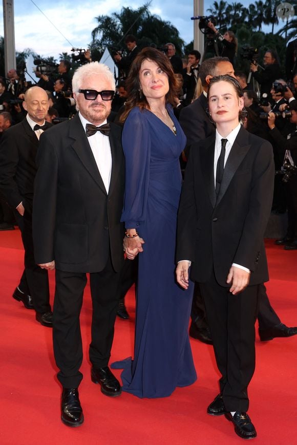 Marc Cerrone et sa femme Jill, Rahim Redcar (Christine and the Queens) - Montée des marches du film « Die my love » lors du 78ème Festival International du Film de Cannes, au Palais des Festivals à Cannes. Le 17 mai 2025
© Jacovides-Moreau / Bestimage