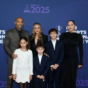Thierry Henry en famille à la cérémonie BBC Sports Personality of the Year 2025 qui a eu lieu à MediaCity, Salford. @Backgrid UK/ Bestimage