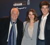 Contrairement à son personnage, il souhaiterait aider financièrement sa progéniture

André Dussollier, guest et son fils Léo - Photocall du dîner de la 42ème cérémonie des César au Fouquet's à Paris. Le 24 février 2017 © Giancarlo Gorassini / Bestimage
