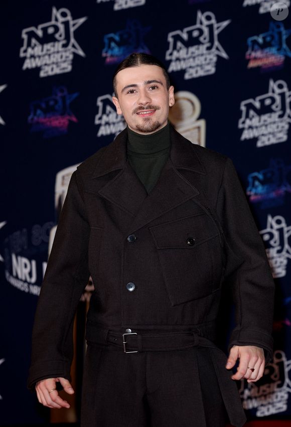 Pierre Garnier au photocall de la 27ème édition des NRJ Music Awards au palais des Festivals de Cannes, France, le 31 octobre 2025. © Dominique Jacovides/Bestimage
