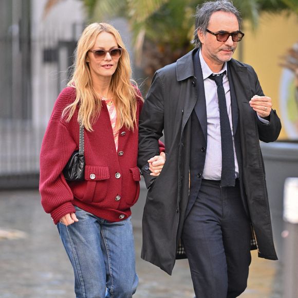 Vanessa Paradis et Samuel Benchetrit arrivent à la Masterclass lors du 16e Festival du film Lumière à Lyon, France, le 13 octobre 2024. Photo par Julien Reynaud/APS-Medias/ABACAPRESS.COM