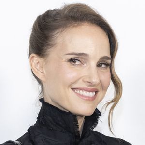 Natalie Portman au greeting du défilé Christian Dior Mode Féminine Prêt-À-Porter Automne/Hiver 2025-2026 lors de la Fashion Week de Paris (PFW), à Paris, France, le 4 mars 2025. © Olivier Borde/Bestimage