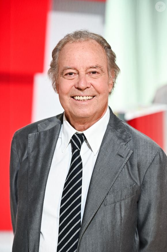 Exclusif - Michel Leeb - Enregistrement de l'émission "Vivement Dimanche" au Studio Gabriel à Paris, présentée par M.Drucker et diffusée le 5 octobre sur France 3
© Guillaume Gaffiot / Bestimage