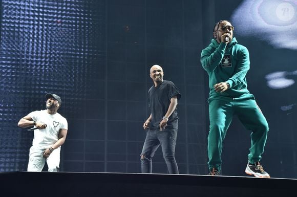 Soprano en concert avec Alonzo et Vincenzo de Psy 4 de la Rime au stade Orange Velodrome à Marseille le 11 octobre 2019 dans le cadre de sa tournée Phoenix Tour. © Bruno Bebert / Bestimage