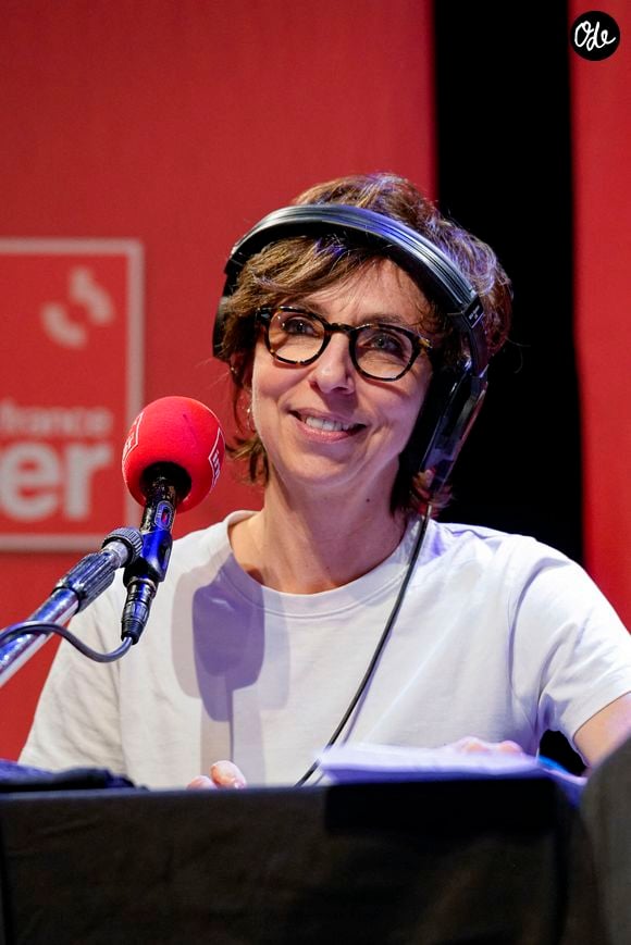 L'animatrice de "Totémic" rejoint "Beau Geste", pour insuffler un nouvel élan à l'émission

France Inter réalise l'émission "Le Masque et la Plume" de Rebecca Manzoni en direct de la Comédie Odéon lors de la 21ème édition du festival Quais du Polar à Lyon le 04/04/2025. © Sandrine Thesillat/PsNewZ/Bestimage