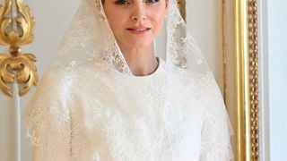 Charlene de Monaco décorée avec une nouvelle distinction : sa combinaison brodée Elie Saab illumine le gala monégasque