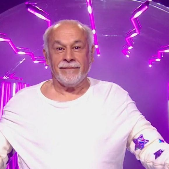 Il s'agit de Francis Perrin !

Le Doudou dans Mask Singer, capture d'écran TF1