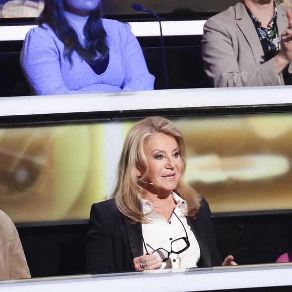 Exclusif - Nadia Roz, Sheila, Tony Saint Laurent lors de l'enregistrement de l'émission "100% logique" présentée par C. Feraud et qui sera diffusée le 18 octobre 2025 au Studio du Lendit à Saint-Denis, France, le 11 mars 2024. © Jack Tribeca/Bestimage