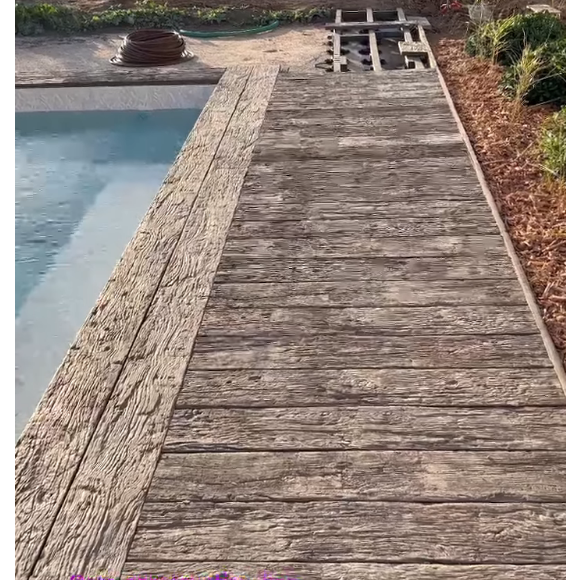 Karine Le Marchand dévoile de nouvelles images de sa superbe maison dans le Sud.