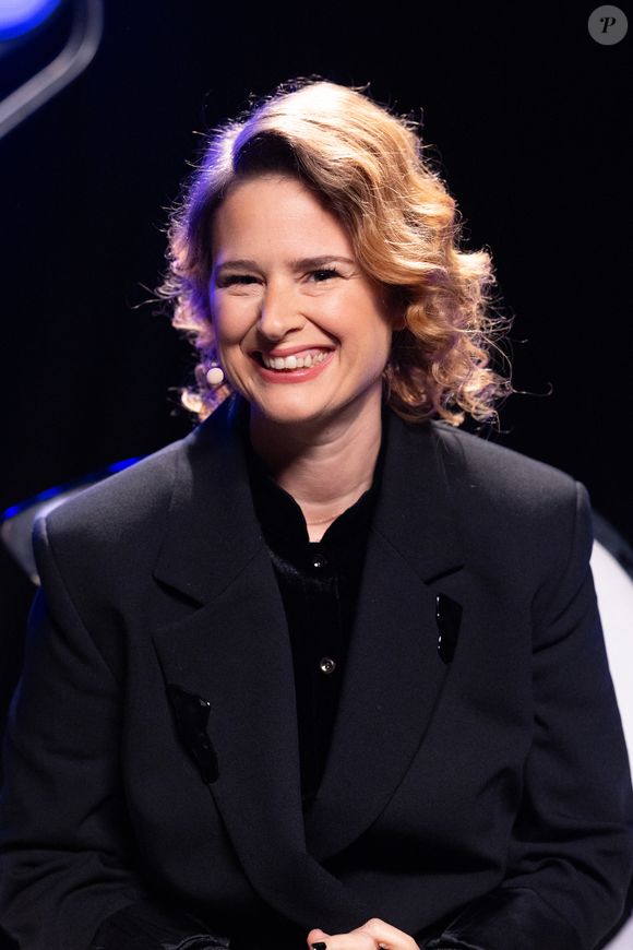 Exclusif - Elodie Poux lors de l'enregistrement de l'émission "La chanson secrète N°14", présentée par Nikos Aliagas et diffusée le 26 décembre sur TF1, à Paris le 9 décembre 2025. © Jacovides-Moreau/Bestimage