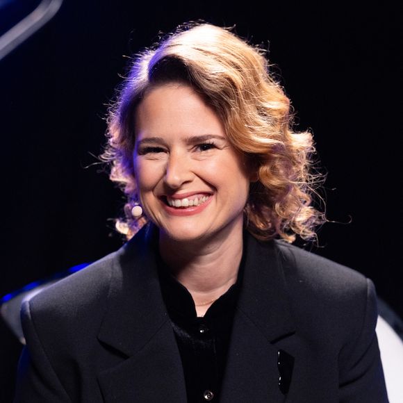 Exclusif - Elodie Poux lors de l'enregistrement de l'émission "La chanson secrète N°14", présentée par Nikos Aliagas et diffusée le 26 décembre sur TF1, à Paris le 9 décembre 2025. © Jacovides-Moreau/Bestimage
