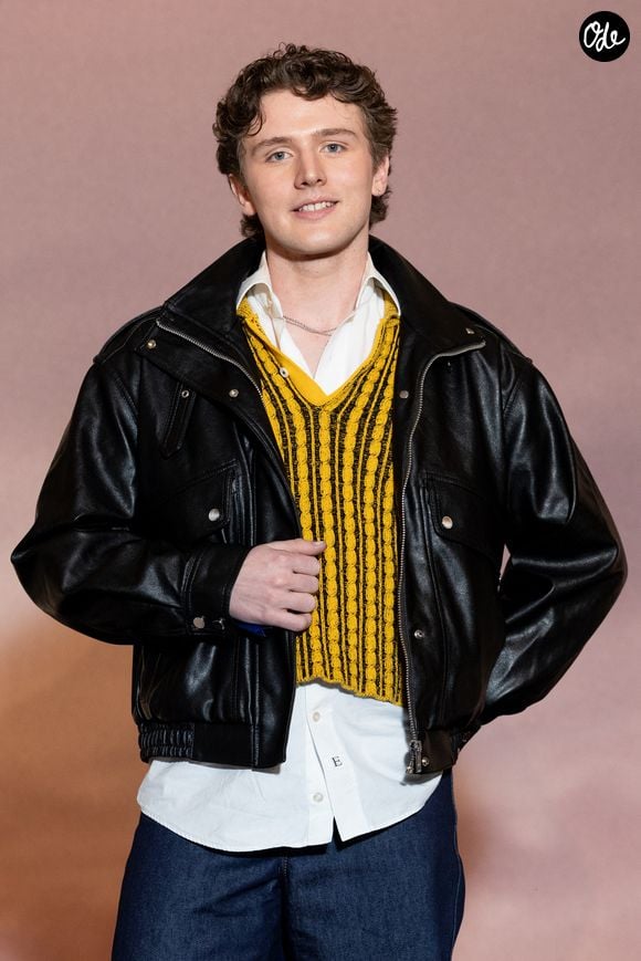 Bastiaan a dû s’éloigner temporairement de la scène après une grave blessure à la cheville.

Bastiaan de la Star Academy 2025 - Photocall de l'avant-première mondiale parisienne de la saison 4 Netflix de "Bridgerton" au Palais Brongniart à Paris, France, le 14 janvier 2026. © Cyril Moreau/Bestimage