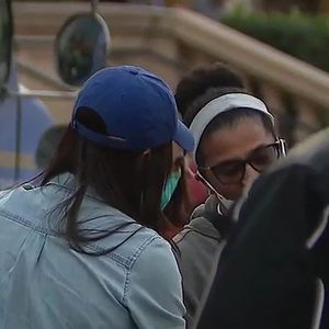 Le prince Harry et Meghan Markle se rendent au Pasadena Convention Center avec les services d secours et les victimes des incendies de Eaton à Los Angeles le 11 janvier 2025