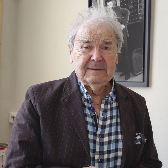 Semi-exclusif - Pierre Perret - 30ème Journées Nationales du Livre et du Vin à Saumur le 11 avril 2026. © Jack Tribeca / Bestimage