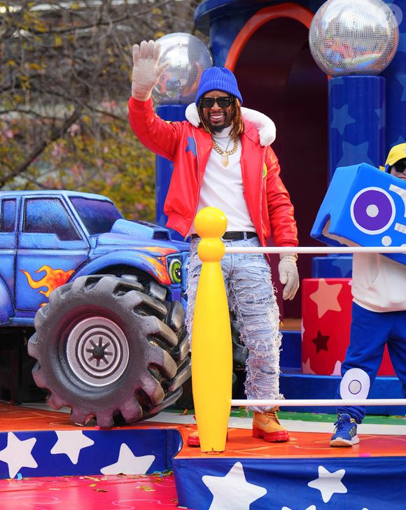 "Nathan Smith. Sa mère [Nicole Smith] et moi-même sommes dévasté"

11/27/25
Lil Jon à la 99ème parade de Thanksgiving par Macy's le 27 novembre 2025 à New York.  
STARMAX / BESTIMAGE