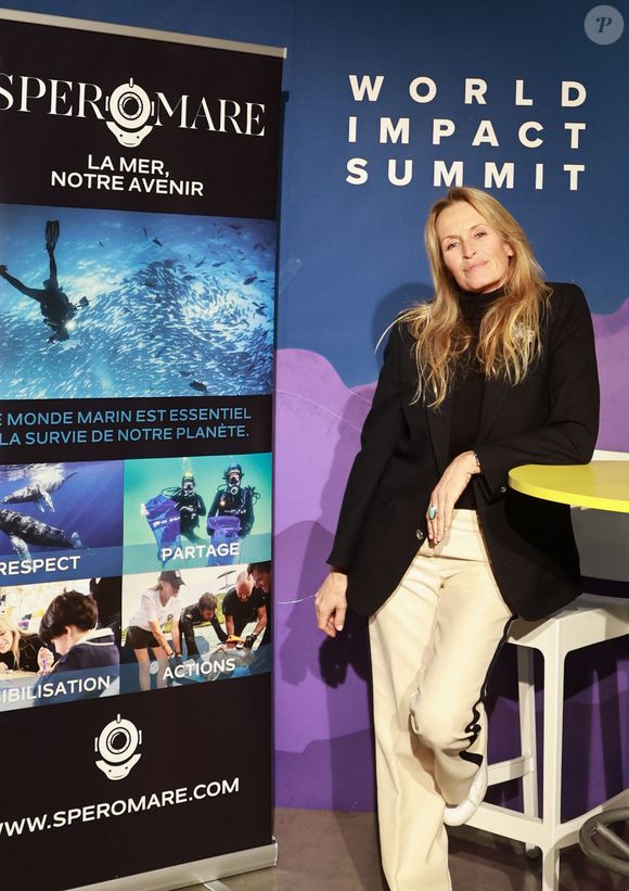 Côté projets, la maman d’Emma et d’Ilona, nées de son union avec David Hallyday, et de Giuliano, né de sa relation avec Pascal Ramette, travaille actuellement sur un roman inspiré de faits réels.

Estelle Lefébure, présidente de l'association Spero Mare au World Impact Summit à Bordeaux le 25 mars 2025.
© Fabien Cottereau / Bestimage
