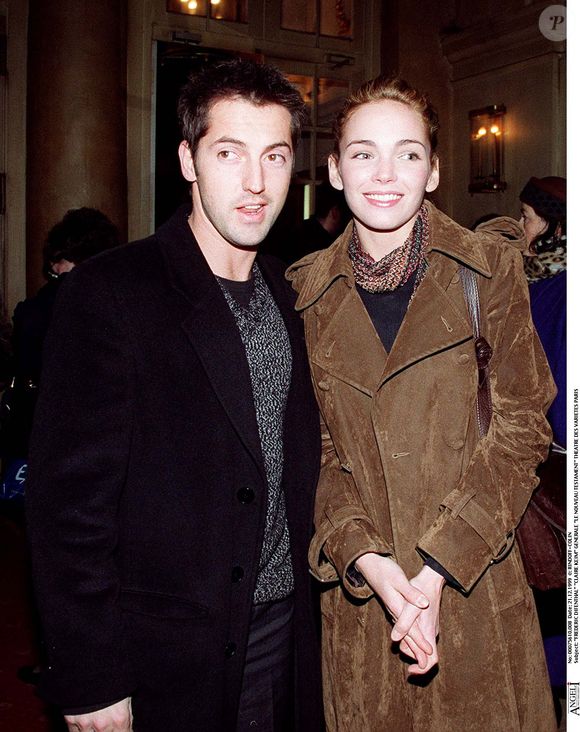 Claire Keim et Frédéric Diefenthal en 1999 lors de la générale de la pièce "Le Nouveau Testament" à Paris
©RINDOFF-COLIN / BESTIMAGE