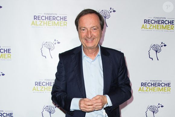 L'homme de 73 ans explique vouloir rester un citoyen engagé, en dehors des fonctions politiques traditionnelles. 

Michel-Edouard Leclerc assiste au 15ème Gala de la Fondation Alzheimer à l'Olympia le 15 mars 2022 à Paris, France. Photo by Nasser Berzane/ABACAPRESS.COM