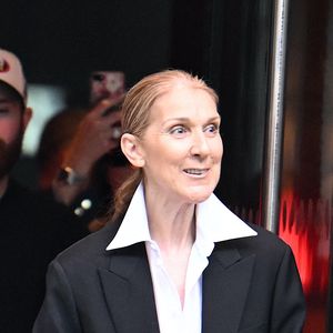 Céline Dion quitte le Royal Monceau pour préparer la cérémonie d’ouverture des Jeux Olympiques (JO 2024) à Paris le 23 juillet 2024. (Agence / Bestimage).