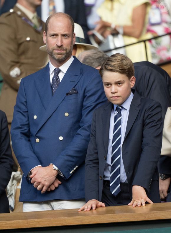 Le prince William, La princess Kate, le prince George et la princess Charlotte assistent à finale homme du tournoi de tennis de Wimbledon le 13 juillet 2025. GOFF INF / BESTIMAGE