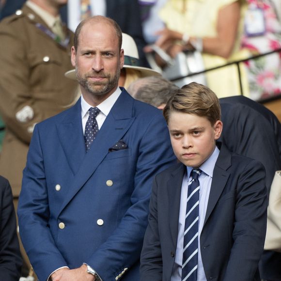 Le prince William, La princess Kate, le prince George et la princess Charlotte assistent à finale homme du tournoi de tennis de Wimbledon le 13 juillet 2025. GOFF INF / BESTIMAGE